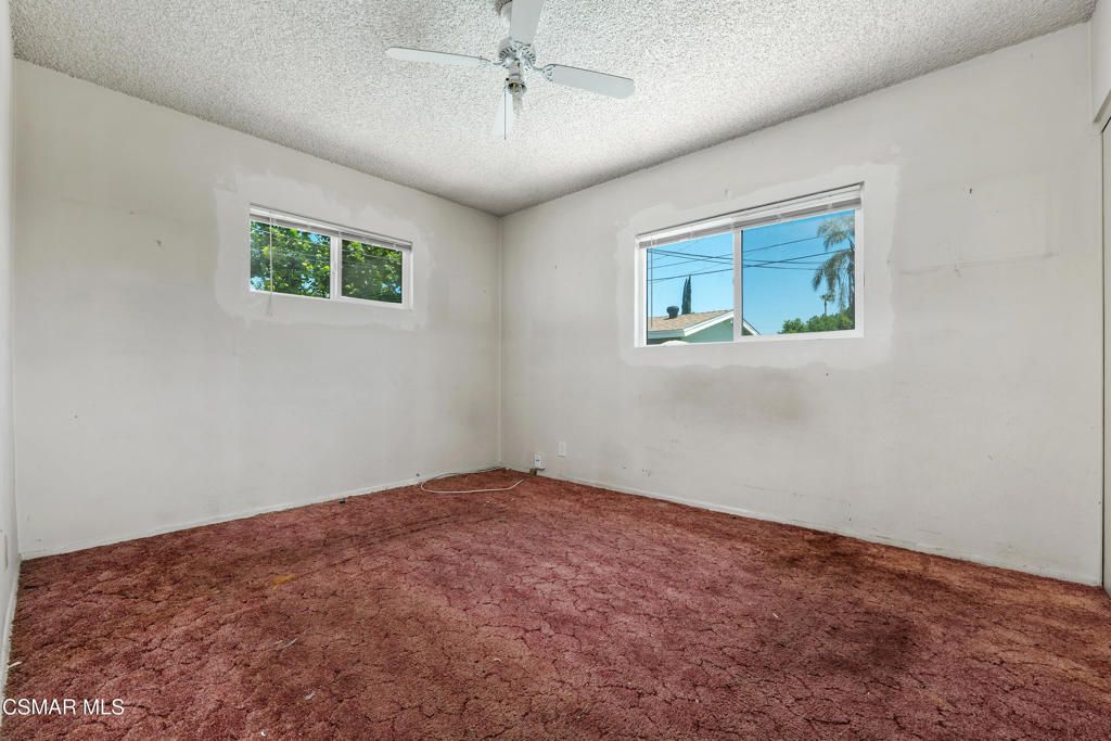 Image 21 of property listing at 18954 Saticoy Street, Reseda, CA 91335