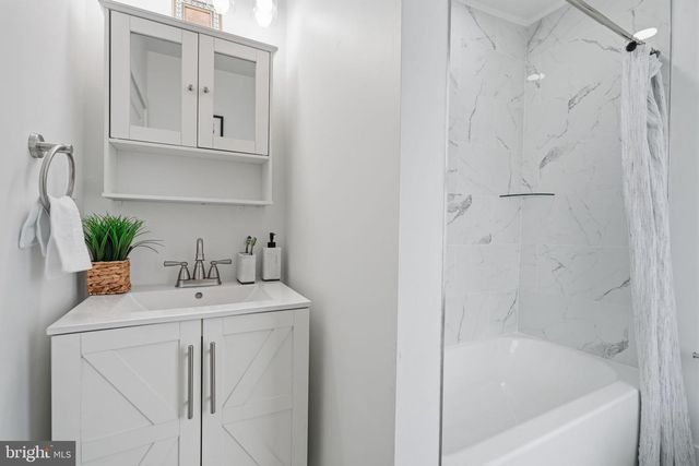 109 CHESTNUT AVE, Oaklyn, NJ 08107