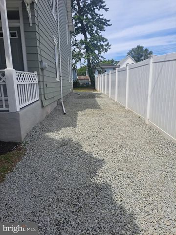 109 CHESTNUT AVE, Oaklyn, NJ 08107