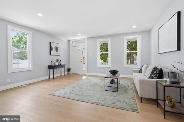 109 CHESTNUT AVE, Oaklyn, NJ 08107