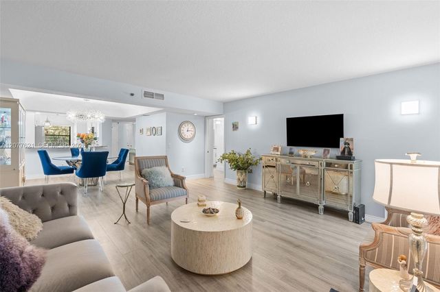 9170 SW 14th Street 4206, Boca Raton, FL 33428