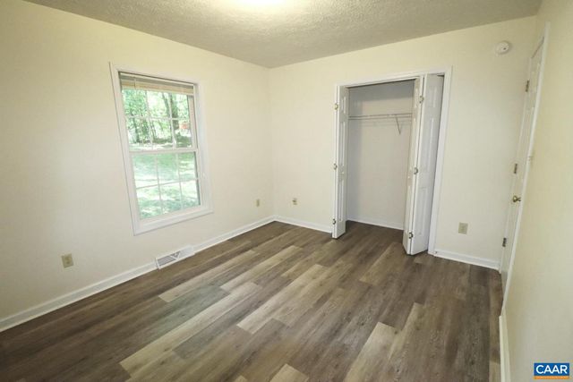 3 SIOUX CT, Palmyra, VA 22963
