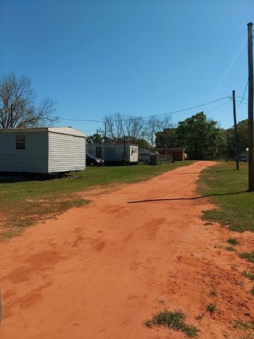 1251 Davis Mill Road, Slocomb, AL 36375