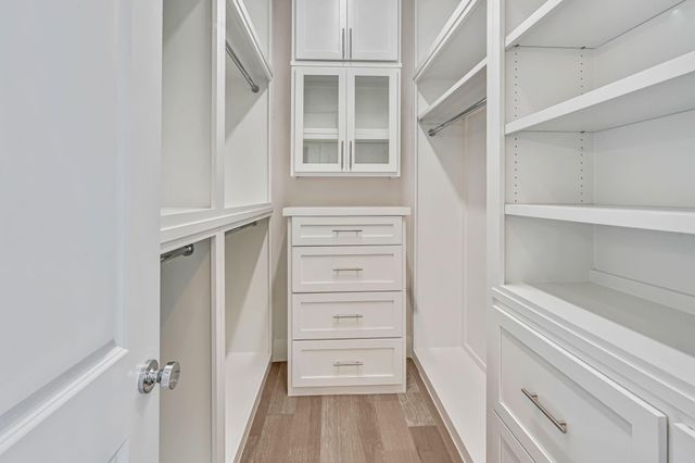 1236 W 21st Street, Houston, TX 77008