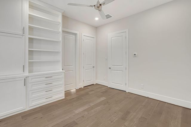 1236 W 21st Street, Houston, TX 77008