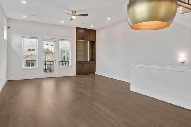 1236 W 21st Street, Houston, TX 77008