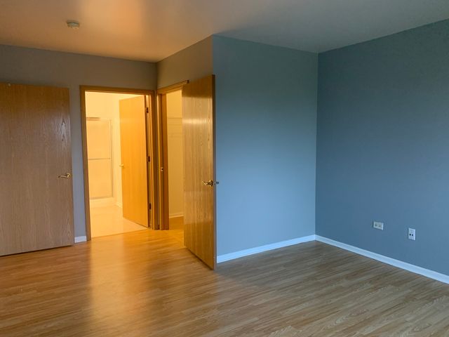 881 Swift Road 306, Addison, IL 60101