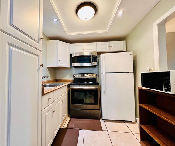 330 Southampton B, West Palm Beach, FL 33417