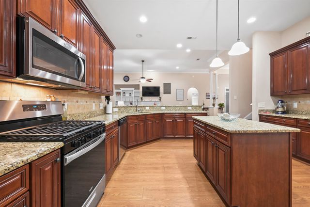 499 Trestle Way, Conway, SC 29526