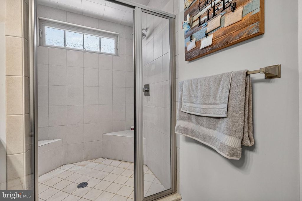 Image 20 of property listing at 7314 TAYLORS HILL LN, Hanover, MD 21076