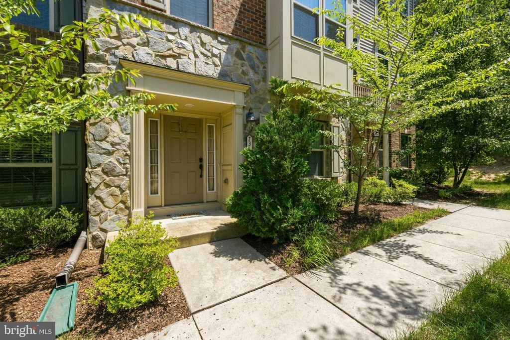 Image 6 of property listing at 7314 TAYLORS HILL LN, Hanover, MD 21076