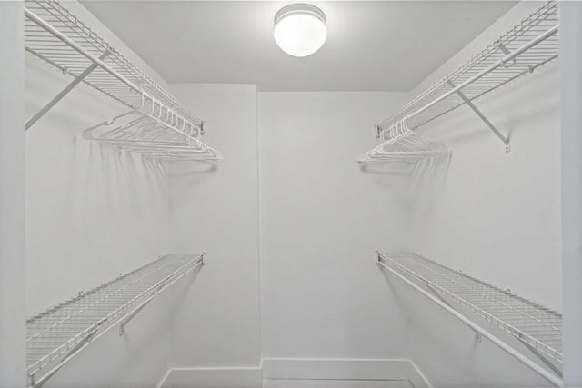 1001 Colony Point Circle, Pembroke Pines, FL 33026