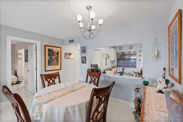 1001 Colony Point Circle, Pembroke Pines, FL 33026