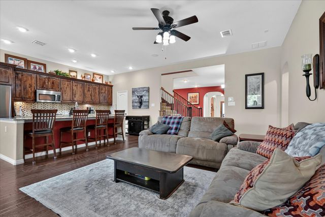 707 Southwind Drive, Arlington, TX 76002
