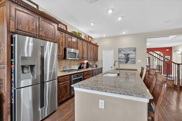 707 Southwind Drive, Arlington, TX 76002