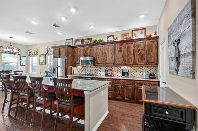 707 Southwind Drive, Arlington, TX 76002