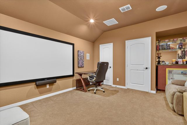 707 Southwind Drive, Arlington, TX 76002