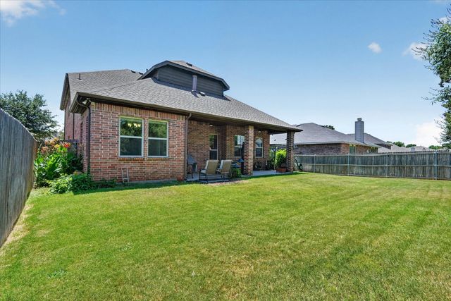 707 Southwind Drive, Arlington, TX 76002