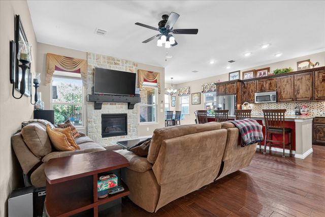 707 Southwind Drive, Arlington, TX 76002