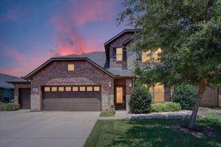 707 Southwind Drive, Arlington, TX 76002