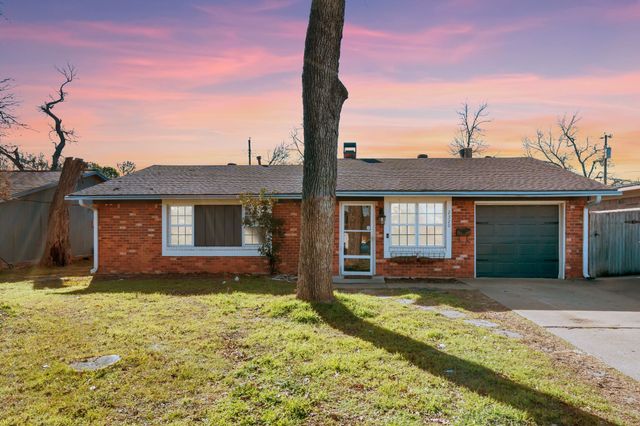 2320 Meadow Lark, Irving, TX 75060