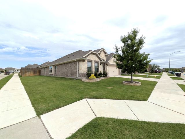14601 Little Water Drive, Fort Worth, TX 76052