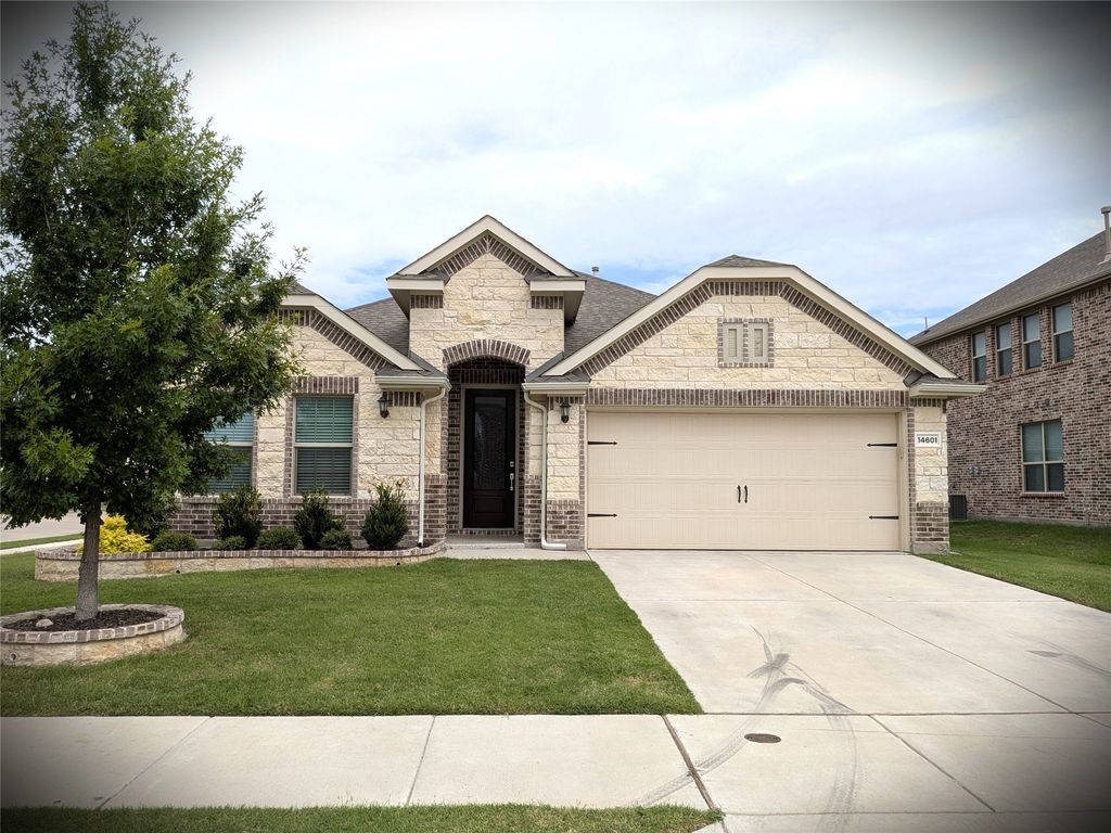 14601 Little Water Drive, Fort Worth, TX 76052