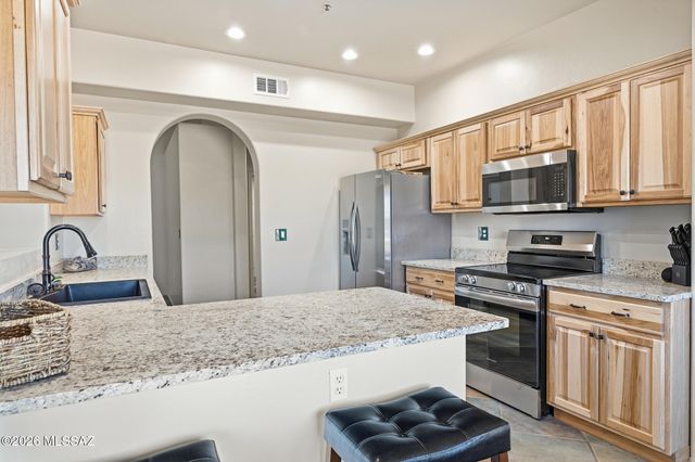 2427 S Orchard View Drive, Green Valley, AZ 85614