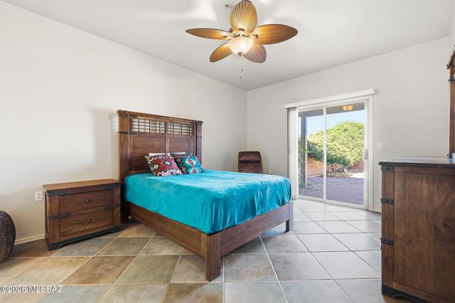 2427 S Orchard View Drive, Green Valley, AZ 85614