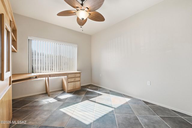 2427 S Orchard View Drive, Green Valley, AZ 85614
