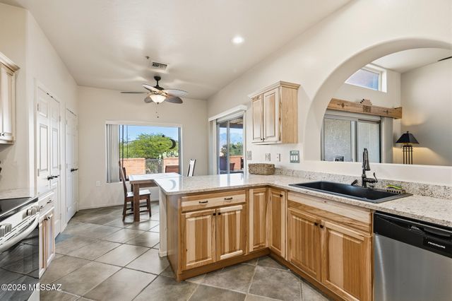 2427 S Orchard View Drive, Green Valley, AZ 85614