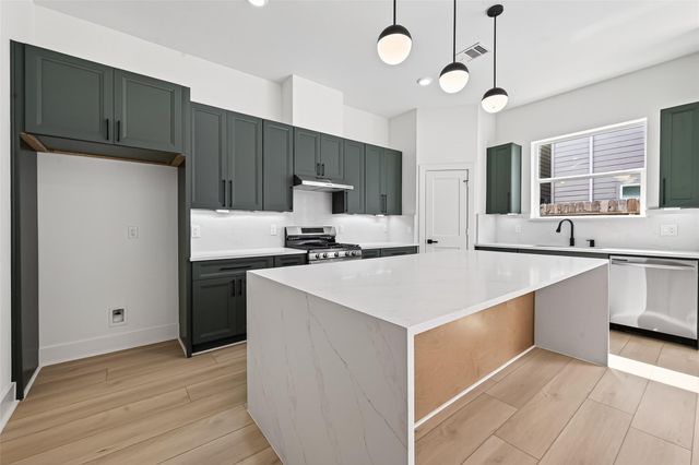 971 Highland Light Lane, Houston, TX 77091