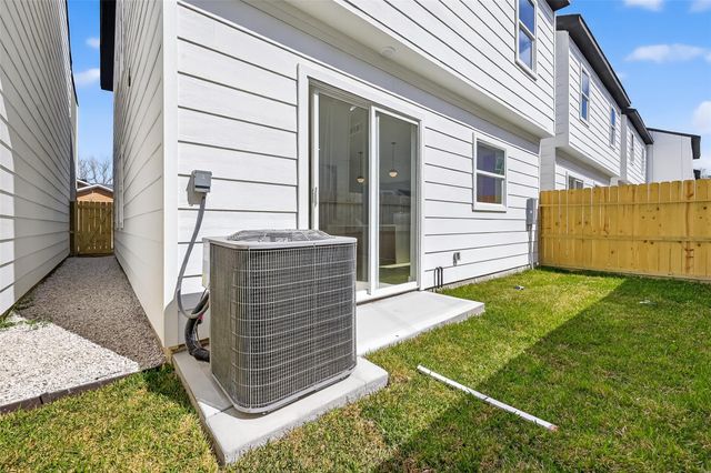 971 Highland Light Lane, Houston, TX 77091