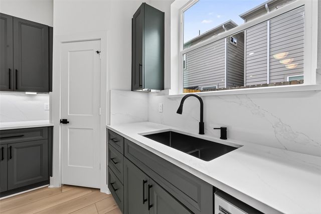 971 Highland Light Lane, Houston, TX 77091