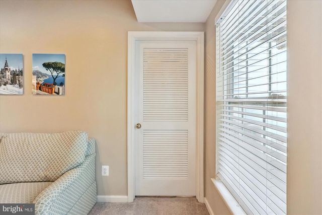 9327 HUNDITH CT, Lorton, VA 22079