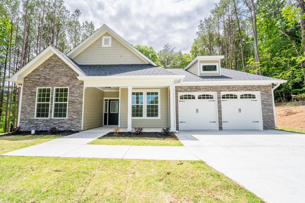 2013 Deer Crossing, Rocky Face, GA 30740