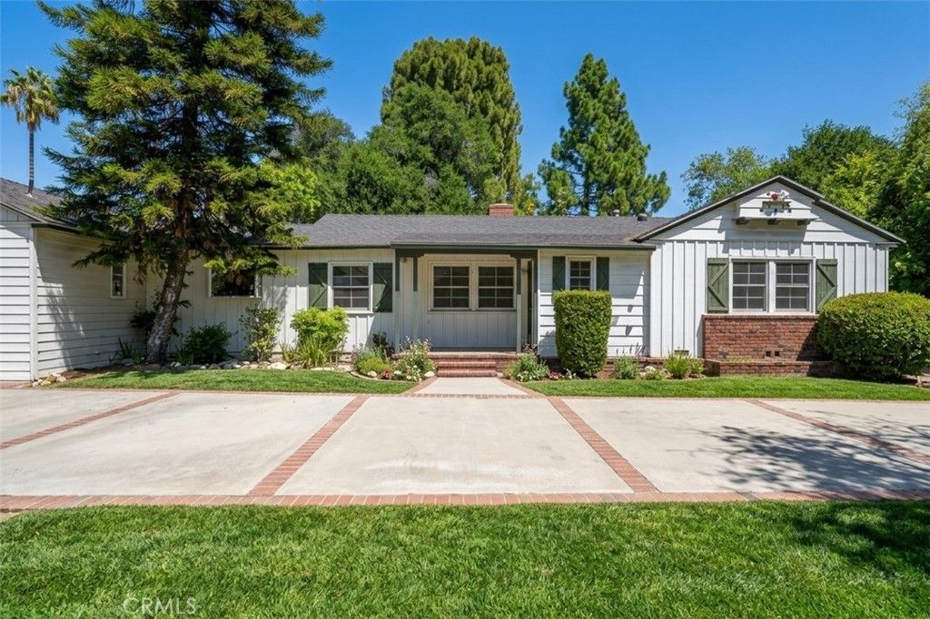 17115 Parthenia, Sherwood Forest, CA 91325 — exterior