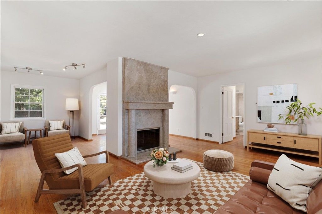 17115 Parthenia, Sherwood Forest, CA 91325 — photo 4