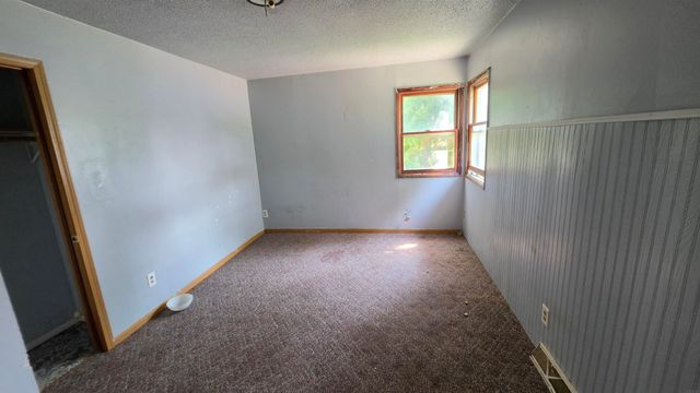 1030 Gilbert, Waterloo, IA 50707