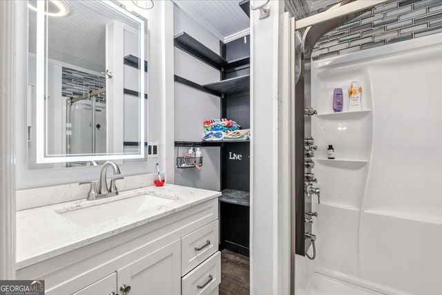 16 Hardin Drive SE, Silver Creek, GA 30173