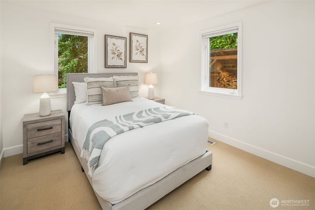 2038 9th Street W, Kirkland, WA 98033