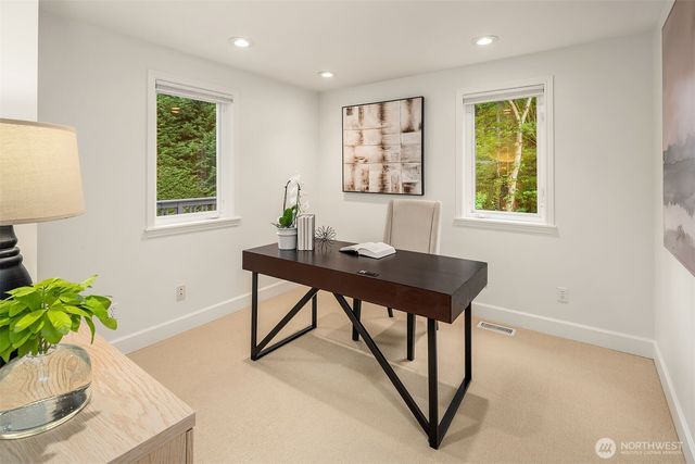 2038 9th Street W, Kirkland, WA 98033