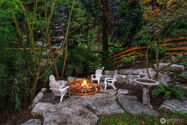 2038 9th Street W, Kirkland, WA 98033