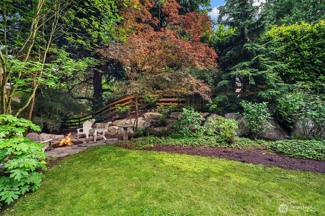 2038 9th Street W, Kirkland, WA 98033