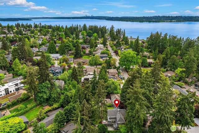 2038 9th Street W, Kirkland, WA 98033