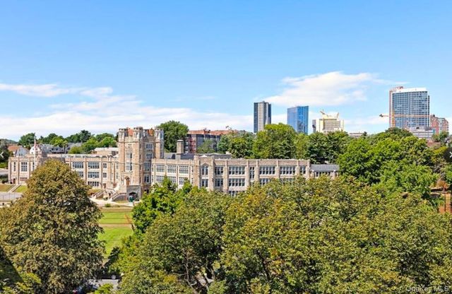 210 Pelham Road 1L, New Rochelle, NY 10805