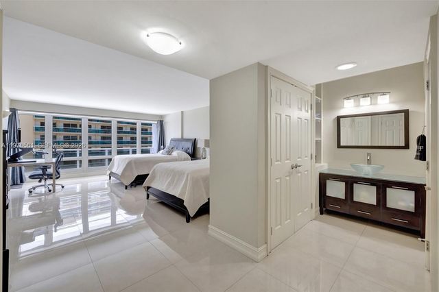 4100 Galt Ocean Drive 307, Fort Lauderdale, FL 33308
