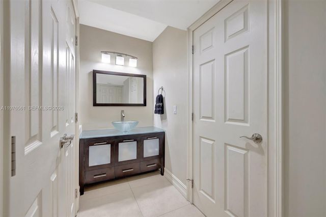 4100 Galt Ocean Drive 307, Fort Lauderdale, FL 33308