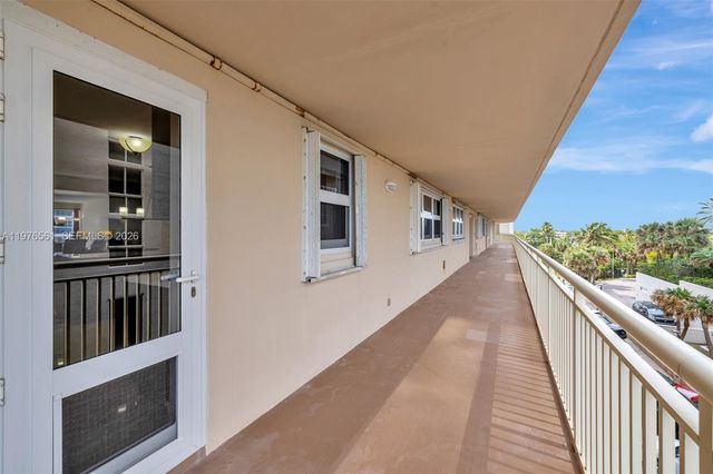 4100 Galt Ocean Drive 307, Fort Lauderdale, FL 33308