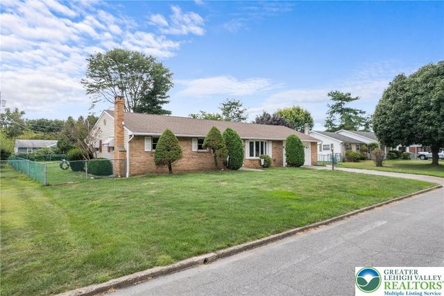 5415 Towanda Drive, Bethlehem City, PA 18017